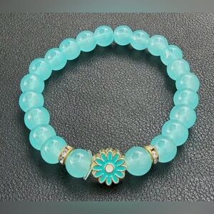 Stretchy Beaded Aquamarine Blue Bracelet with Flower Charm NEW